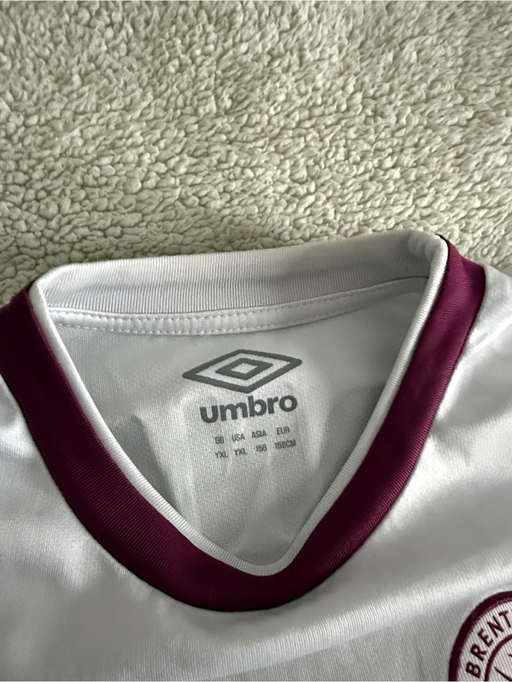 Brentford #17 Ivan Toney 2021-22 Umbro Third Premier League Away Jersey - Picture 4 of 10